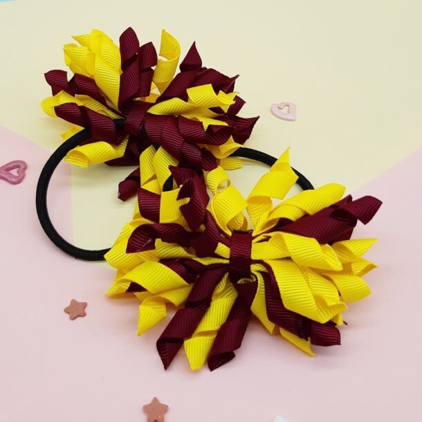 bordinės ir geltonos spalvos garbanėlės