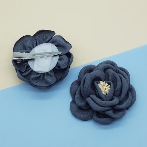 Pilkos gėlytės (segtukai)