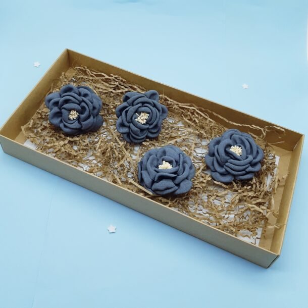 Pilkų gėlyčių rinkinukas