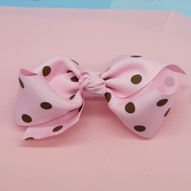 Rožinis kaspinukas su burbuliukais